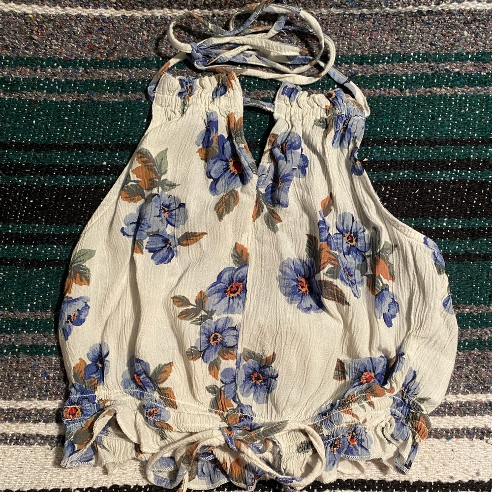 Floral crop blouse